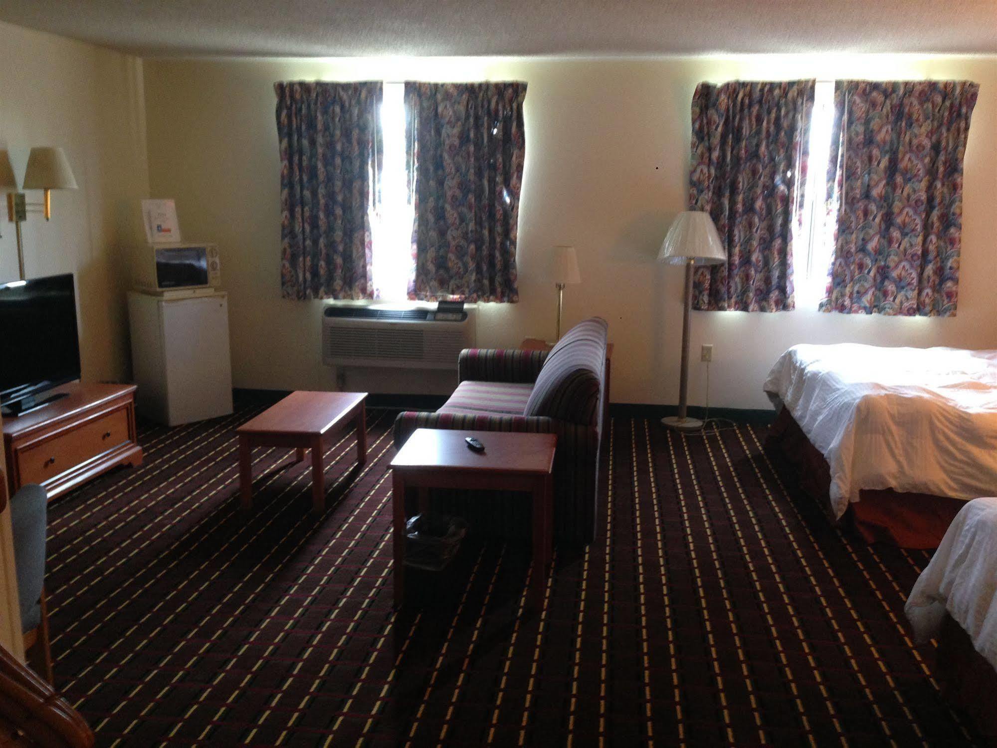 Texas Inn And Suites ラフキン エクステリア 写真